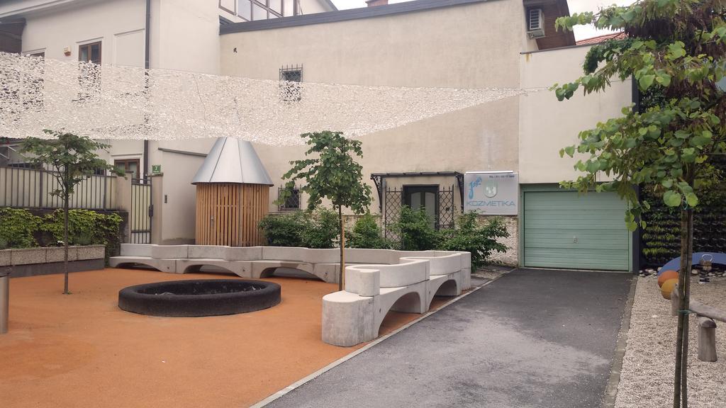 Jager Apartments Tour As Любляна Екстериор снимка